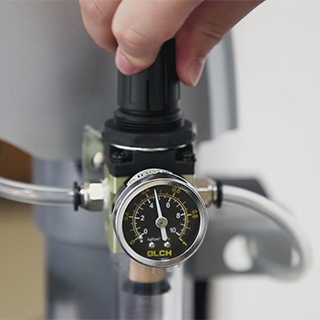 Pneumatic_hot_pressing.jpg