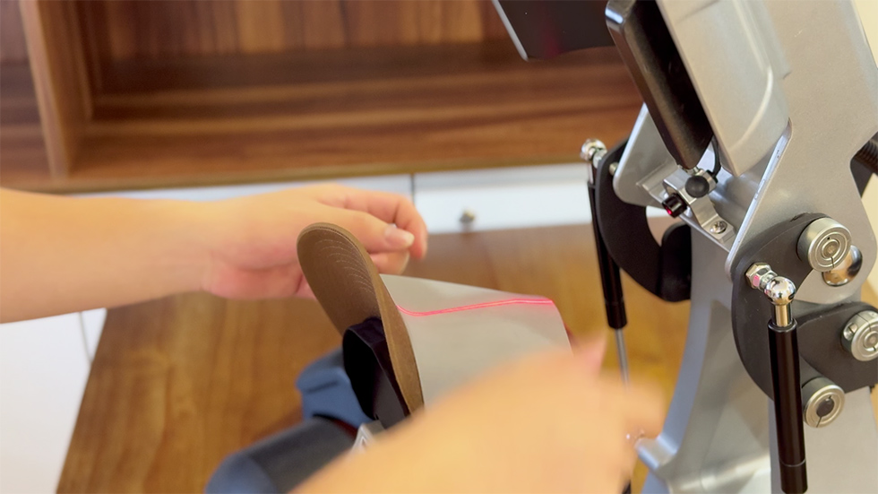 Heat_press_laser_adjustment.jpg
